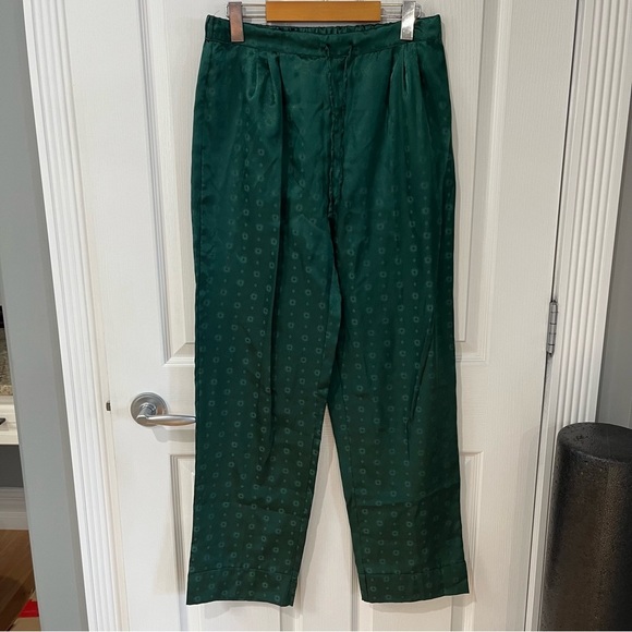 La Vie En Rose Green Satin Pajama Top and Bottom Matching Set - Picture 7 of 16